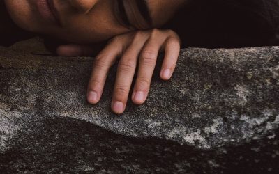 Nyitva hagyott ajtók & lezáratlan szerelemek